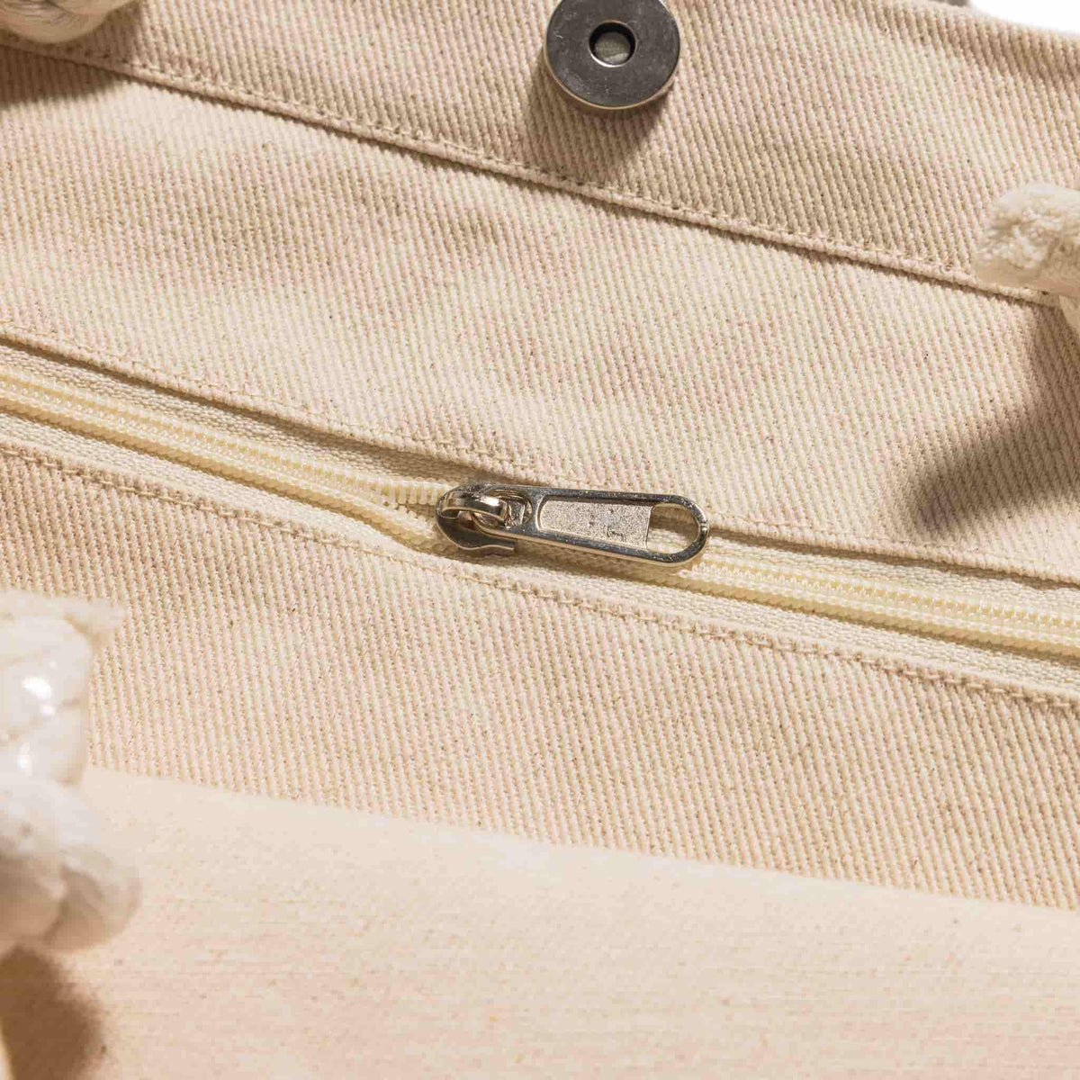 Rope Handle On-the-go Tote