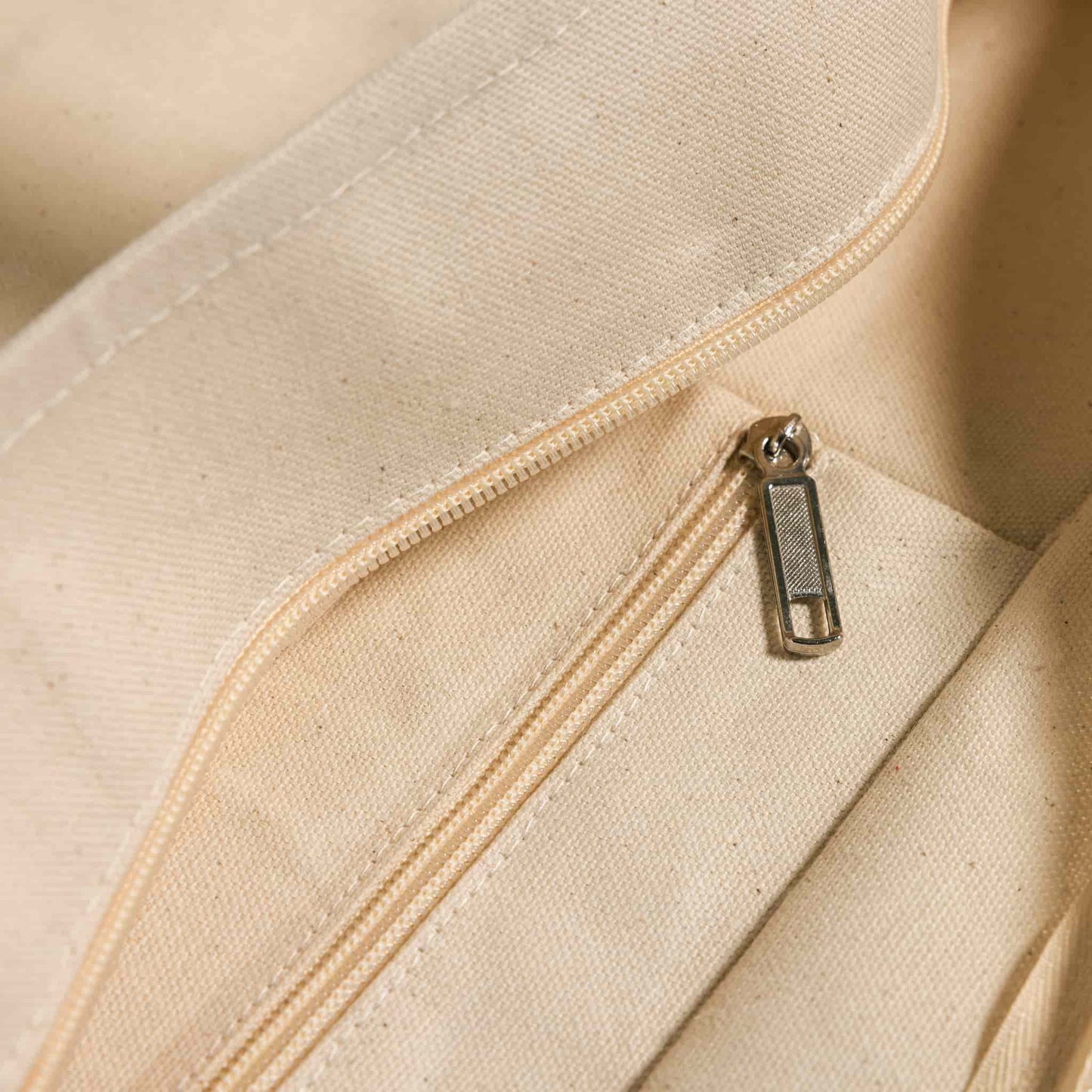 Zip & Go Canvas Tote